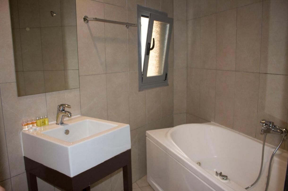 Inoh Hotel Athén Kültér fotó
